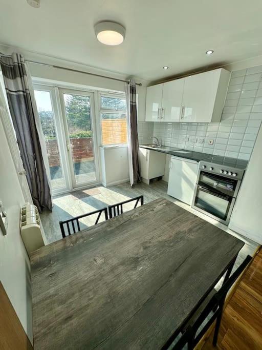 شقة Flat On High Street Saltdean المظهر الخارجي الصورة